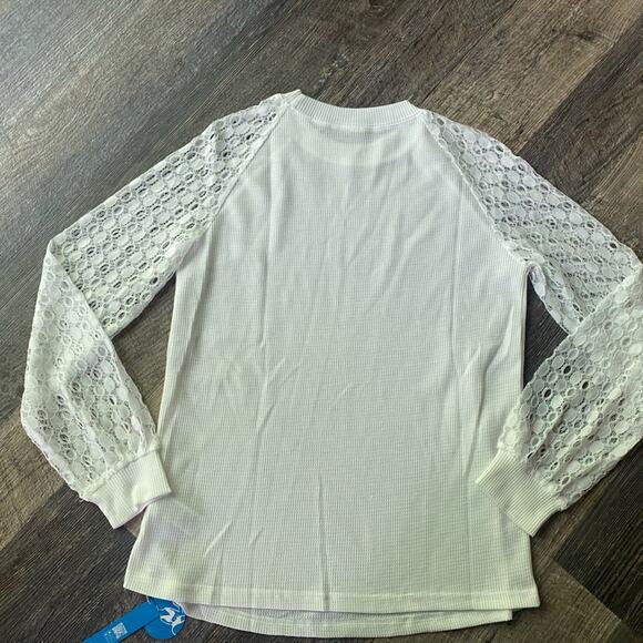 Cupshe lace Raglan long sleeve tee - Picture 5 of 12
